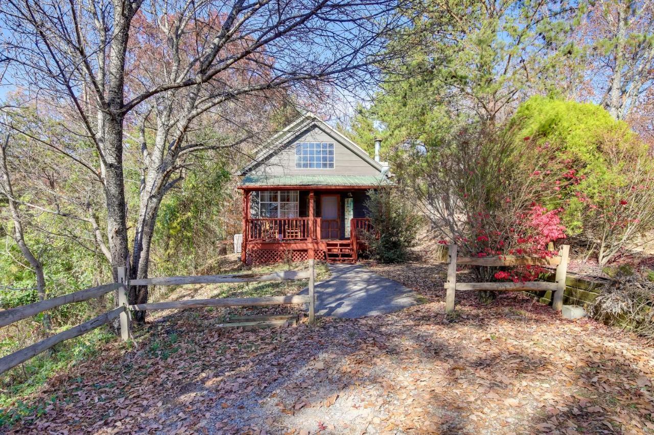 Villa Modern-Rustic Love Cabin In Cosby Deck And Grill Exterior foto